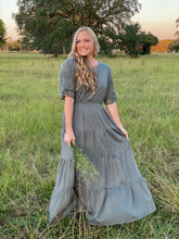 Load image into Gallery viewer, THE JADE