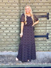 Load image into Gallery viewer, THE PRISCILLA