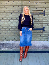 Load image into Gallery viewer, THE AMANDA BLOUSE (4 COLORS)