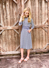 Load image into Gallery viewer, THE BETSY